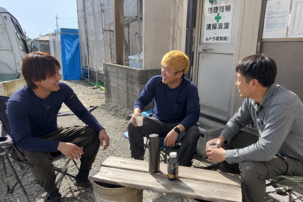 若手中心で相談しやすい